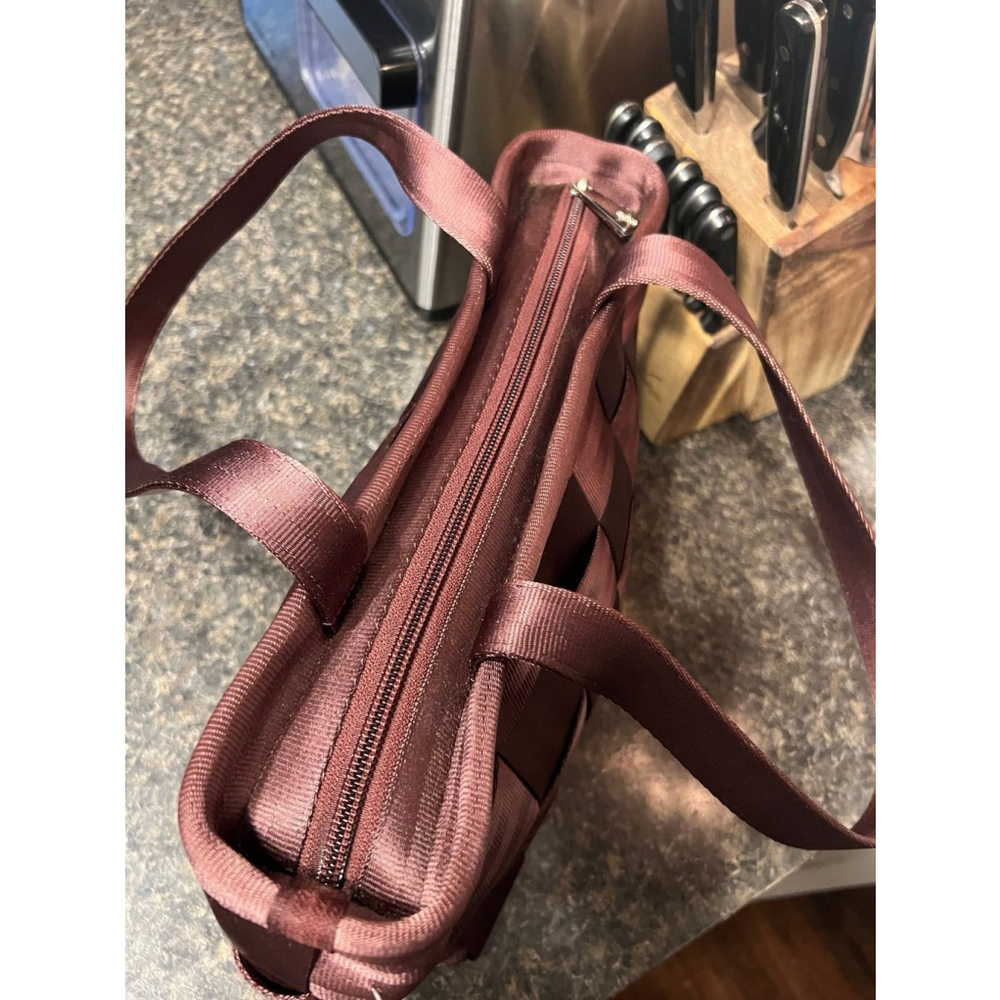 Harvey’s Seatbelt Bag Deep Purple - Picture 4 of 10